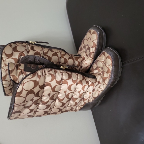 Coach puffy boots - Picture 1 of 3